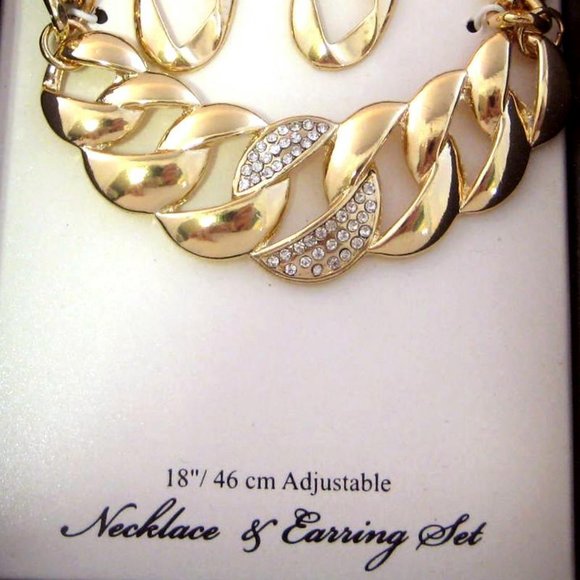 Contemporary Necklace Earrings set New in Box - Picture 3 of 5